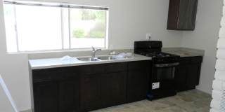 1342 E Maple, Pool Home - AVAILABLE 6/1/2026 Gallery 25