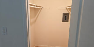 Remodeled 2bed 1.5 bath Ground level Gallery 3