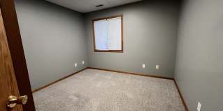 413 W Zeller Gallery 6
