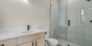 Gorgeous BRAND NEW Modern 2-bd/2-bath Condo in Redmond, OR! Gallery 11