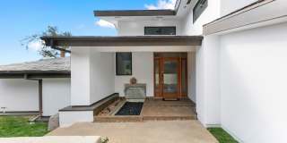 4 Bed, 5 bath home with stunning ocean views located in Malibu hills Gallery 7