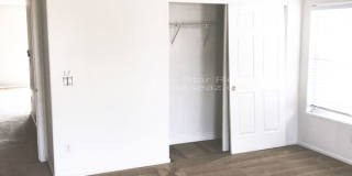 25235 W La Mont Ave Gallery 29