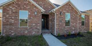 136 S Broyles Avenue Gallery 1