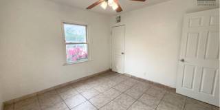 2517 East Culver Street Gallery 26