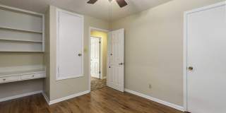 101 S Wakefield Drive Gallery 20