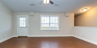 220 Orlando Way Gallery 3