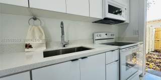 407 SE 14th Ct Gallery 1