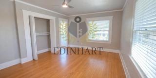 1105 North College Avenue Gallery 18