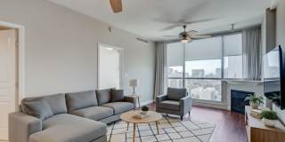 300 West Beech Street - 2101 300 West Beech Street - 2101 Gallery 1