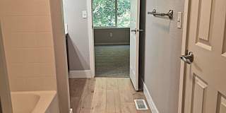Beautiful 2BD/1.5BA Condo located in the Edgewater at South Hill Gallery 13