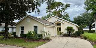 IMMACULATE 2 Bedroom / 2 Bathroom in Country Club of Mount Dora! Gallery 1