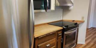 3 Bedroom, 2 Bathroom Home! Gallery 6