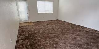 Tri-level 2 Bedroom, 1.5 Bathroom Duplex - Located near Sky Lakes and Oregon Tech! Tri-level 2 Bedroom, 1.5 Bathroom Duplex - Located near Sky Lakes and Oregon Tech! Gallery 3