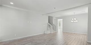 10116 Cascadia Creek Street Gallery 9