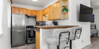 Charming comfy Studio in La Jolla Village! Gallery 9