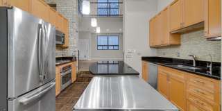 1424 West Grand Ave. Gallery 3
