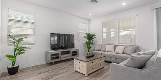 21283 W EDGEMONT Avenue Gallery 5