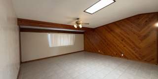 AVAILABLE NOW! 3 Bedroom, 2 Bath Huge Home Gallery 23
