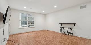1501 W Master St Gallery 4