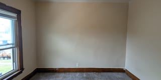 30 West Henry St - Upper Gallery 9
