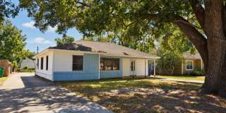 912 Robinhood Lane Gallery 1