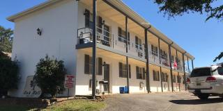 Oak Hall Apartments Gallery 1