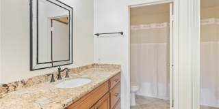 14 Abrigo Gallery 23