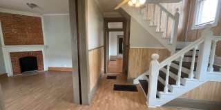 Large House Midtown Gallery 11