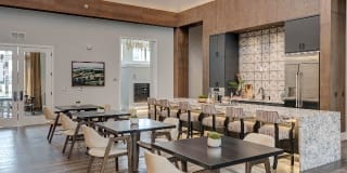 Album Keller Ranch - 55+ Apartment Homes Gallery 32