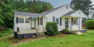 Three Bedroom Single Family Home! Gallery 1