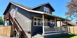 Updated 1BD I 1BA Tri-Plex - Molalla Gallery 1