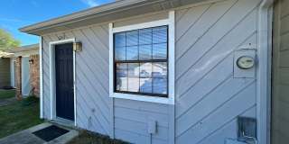 Spacious 1 Bedroom 1 Bathroom! Located Off Ocala Road. Gallery 3