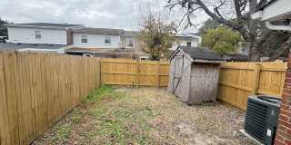 813 S Grosvenor Ct Gallery 21