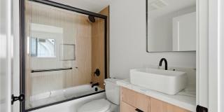 200 N Union Gallery 7