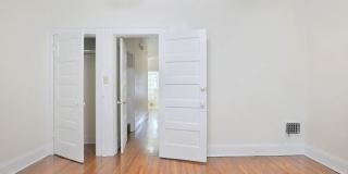 Central Campus - Newly renovated 4 Bedroom 2 Bathroom House Gallery 19