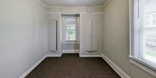 PRELEASING for AUGUST! Close to Campus; In-Unit Washer and Dryer Gallery 18