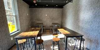 725 W Pratt Gallery 57