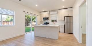 Private turfed yard! Gallery 1