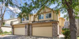 3 Bed Townhome with Large Backyard Gallery 1