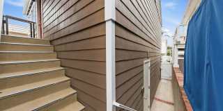 Balboa Island Coastal Charm Retreat Gallery 14