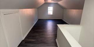 3155 Lincoln Street Gallery 10