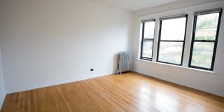 5416 S. Woodlawn Avenue Gallery 16