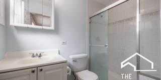 1643 West Sherwin Ave. Gallery 7