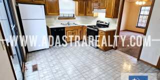 Beautiful Updated Duplex in Grandview-Available NOW!! Gallery 9