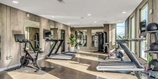Stunning one bedroom unit in The Wedgewood section of town. Gallery 42