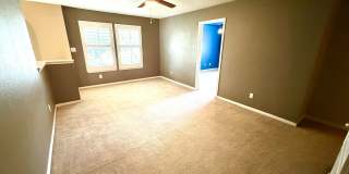 *MOVE IN SPECIAL* Gorgeous Four Bedroom home w/ Community POOL!! Gallery 17