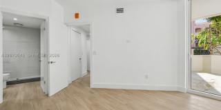 731 Crandon Blvd Gallery 38
