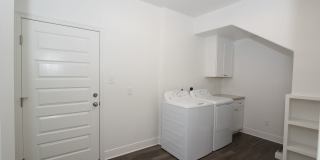 ADORABLE 2/1 APARTMENT CLOSE TO CAMPUS! Gallery 13
