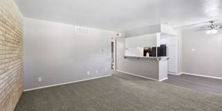 Premier Gardens Apt. Gallery 28