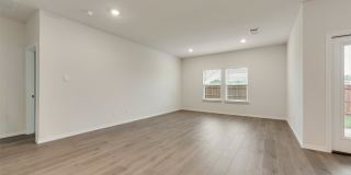 124 Labein Avenue Gallery 15